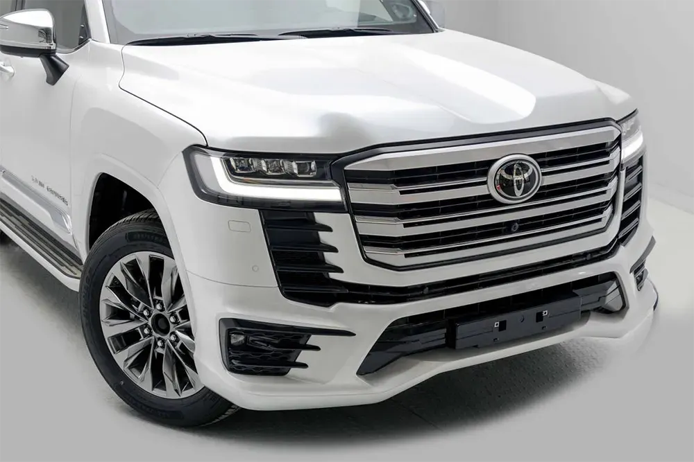 toyota-landcruiser-300-oman.webp
