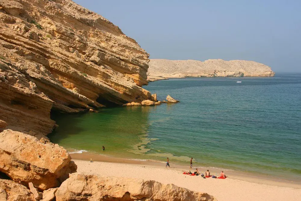 yiti-beach.webp